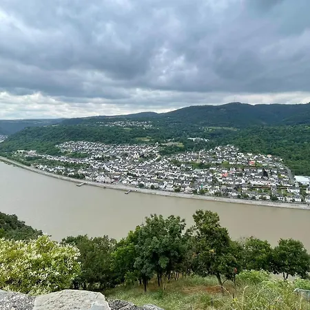 Grosszuegiges 170 Qm, 10 Gaeste, 30 Qm Sonnenterrasse, Eingezaeunter Hof, Klima, Kamin, Hundefreundlich Casa de Férias Kestert